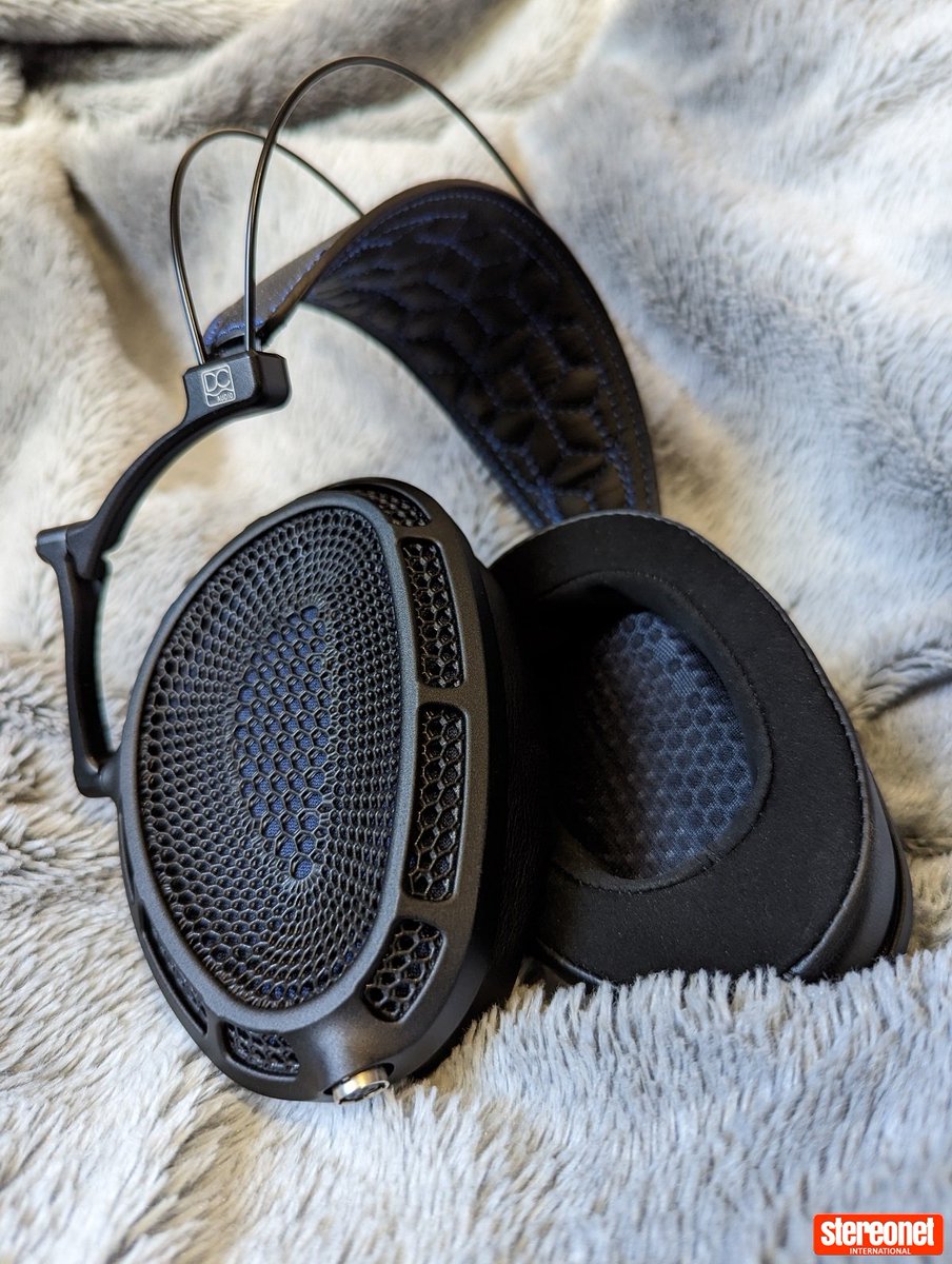 StereoNETUK's tweet photo. 𝗥𝗘𝗩𝗜𝗘𝗪: @danclarkaudio EXPANSE headphones
https://t.co/UmEQI0Z4M4
"It rewards the listener with incredible resolution and natural sounding harmonic content and timbre…"
#headfi #hifinews #hifireview #highend #personalaudio #headphones #earphones #snuk #electromod https://t.co/LAHisufKI8