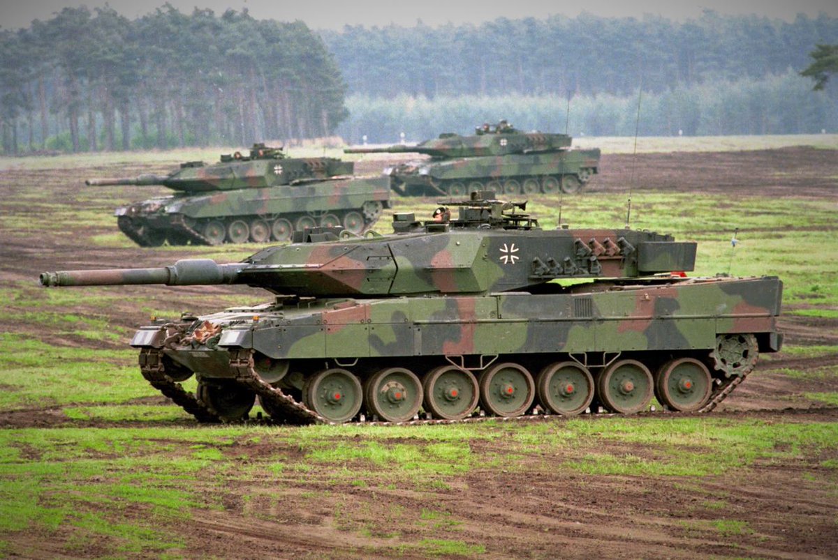 #Czechia and #Slovakia are ready to transfer their Leopard tanks to #Ukraine if they receive the appropriate permission from #Germany.