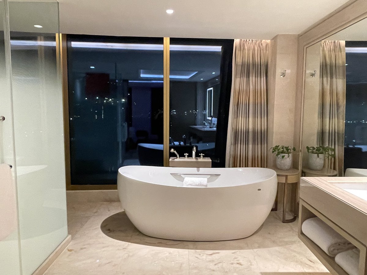 YhangEaton's tweet image. Wasn’t able to take advantage of this last night. 😁 #luckynight #okada