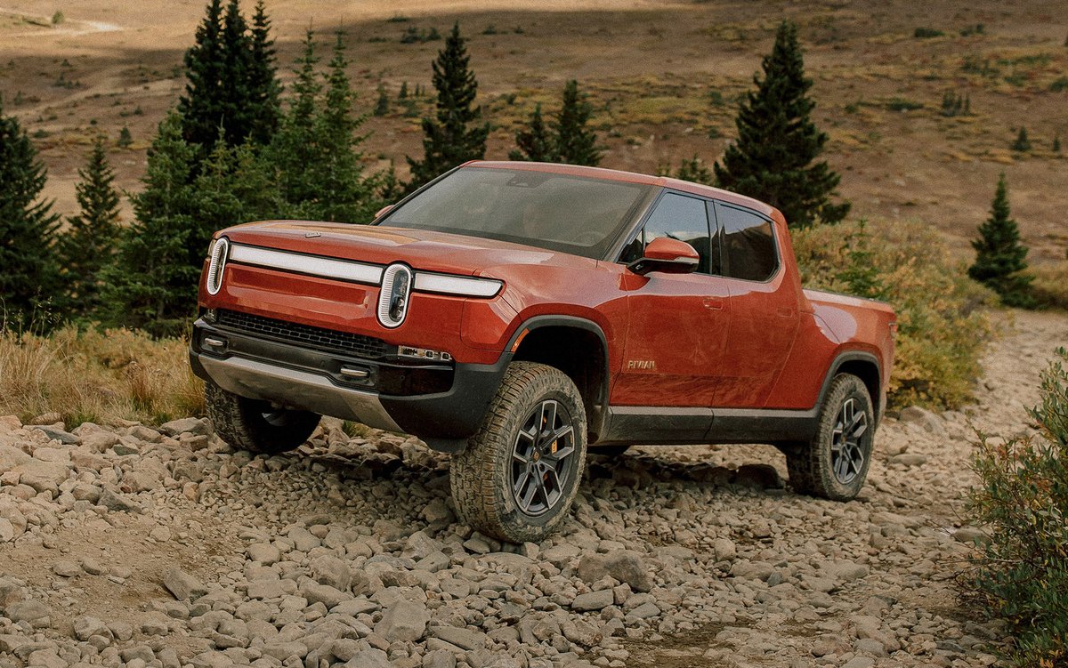 EV startups could be in trouble. @Rivian is spending 2.7 times more on materials and labor to build its vehicles than its vehicles bring in when they're sold and @LucidMotors is spending 2.5 times more doing the same thing: youtu.be/V94WOqQMFBQ