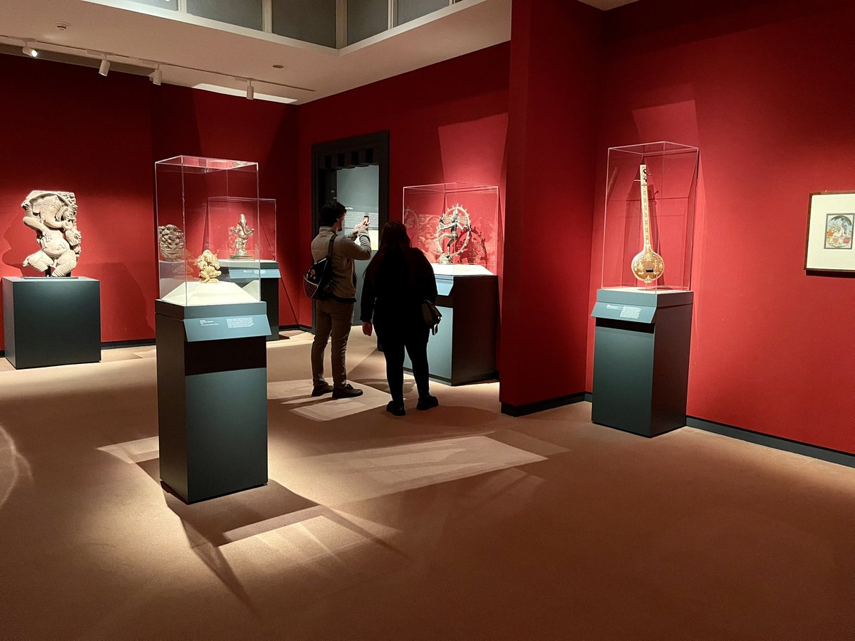 I recently went to the Metropolitan Museum to say goodbye to this stele, which was stolen c. 1985 from a community in Nepal and donated to the museum in 1995. But then I walked into the next room and lost my mind with rage. Let me explain…