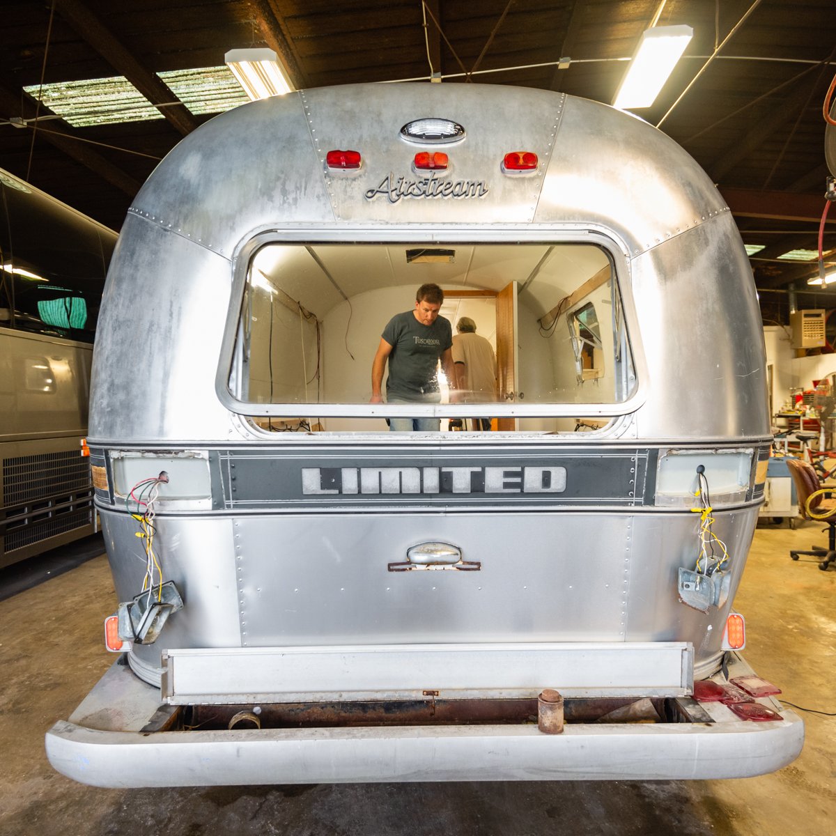 bus_conversions's tweet photo. When it comes to an Airstream, the possibilites are endless! Our team's craftsmanship and creativity will pair nicely with your vision. Give us a call to get started on this new adventure. https://t.co/rasoa4zv2q