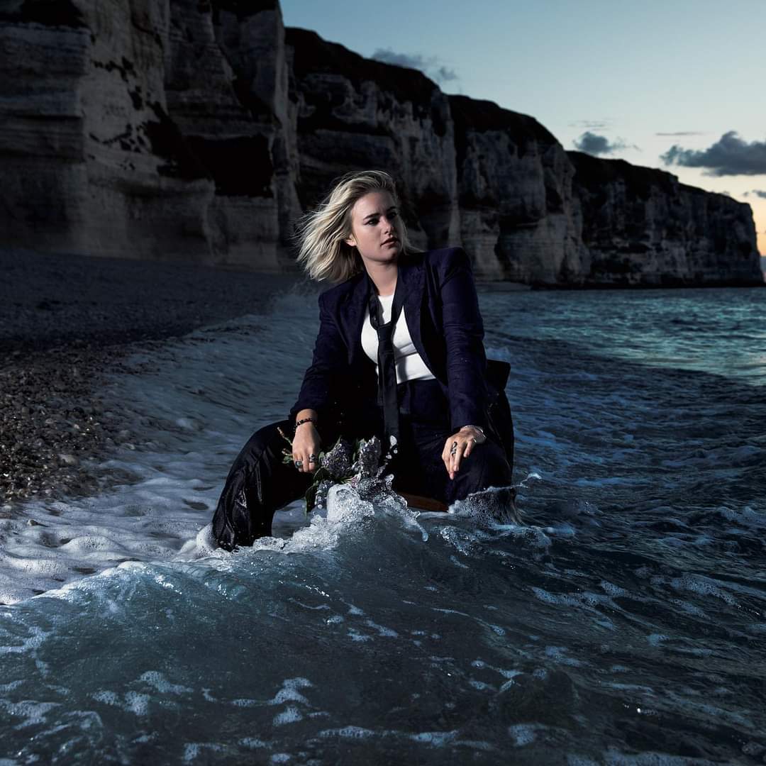 Féliciatations à <a href="/music_stephane/">Stéphane music officiel</a> pour la sortie de son album "Madame" ! 
Bravo également à Antoine Elie, <a href="/KYO_officiel/">KYO</a> et Jesse Harris pour leur collaboration !

🎵 : linktr.ee/stephanemusico…

🤝 jeffrog, <a href="/_twinmusic_/">TWIN MUSIC</a>,  Lagardère Live Entertainment