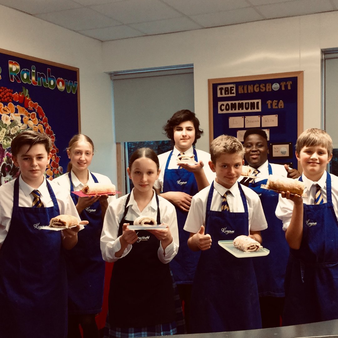 Kingshottsch's tweet photo. Year 8 pupils were very proud to successfully bake their own Swiss Rolls this week in their Food Technology lesson. We hope you enjoyed eating them as much as you did baking them!

#kingshottschool #baking #foodtech https://t.co/mgk1aFbbds