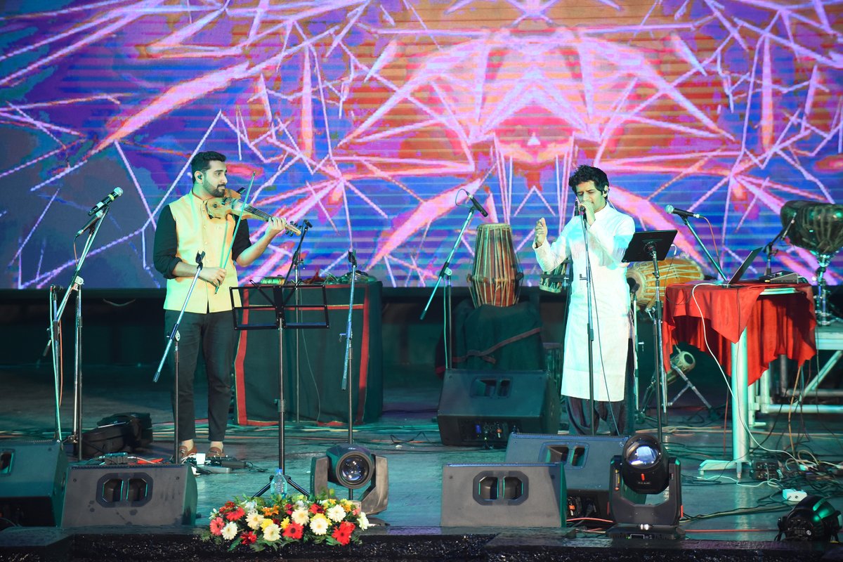 IndiaInNepal tweet media