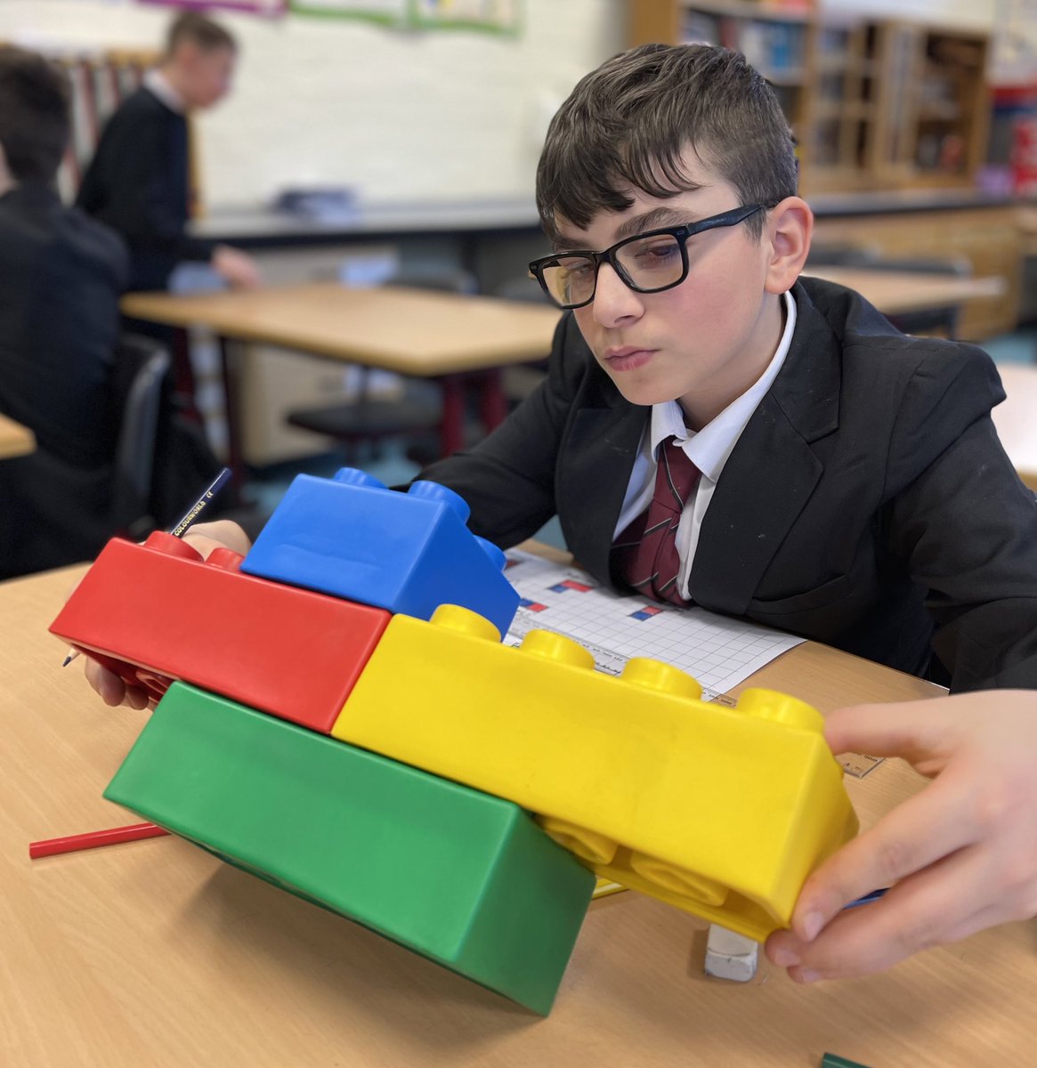 Fantastic double period with 1P6 today working on our orthographics unit. Pupils built their own models using giant Lego then sketched the elevations, end elevations and plans. High quality work from the whole class! 📏📐✏️
