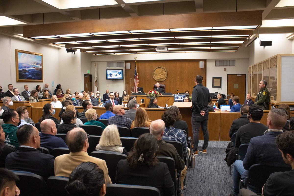 OCProbationDept's tweet photo. On December 13, 2022, Chief Hernandez spoke to recent DUI Court graduates from the OC Superior Court, Harbor Justice Center Treatment Program. Probation is proud to be a part of this innovative and collaborative model.
#DUICourt # #WeAreOCProbation #SaferOC https://t.co/8QHCqbCBz9