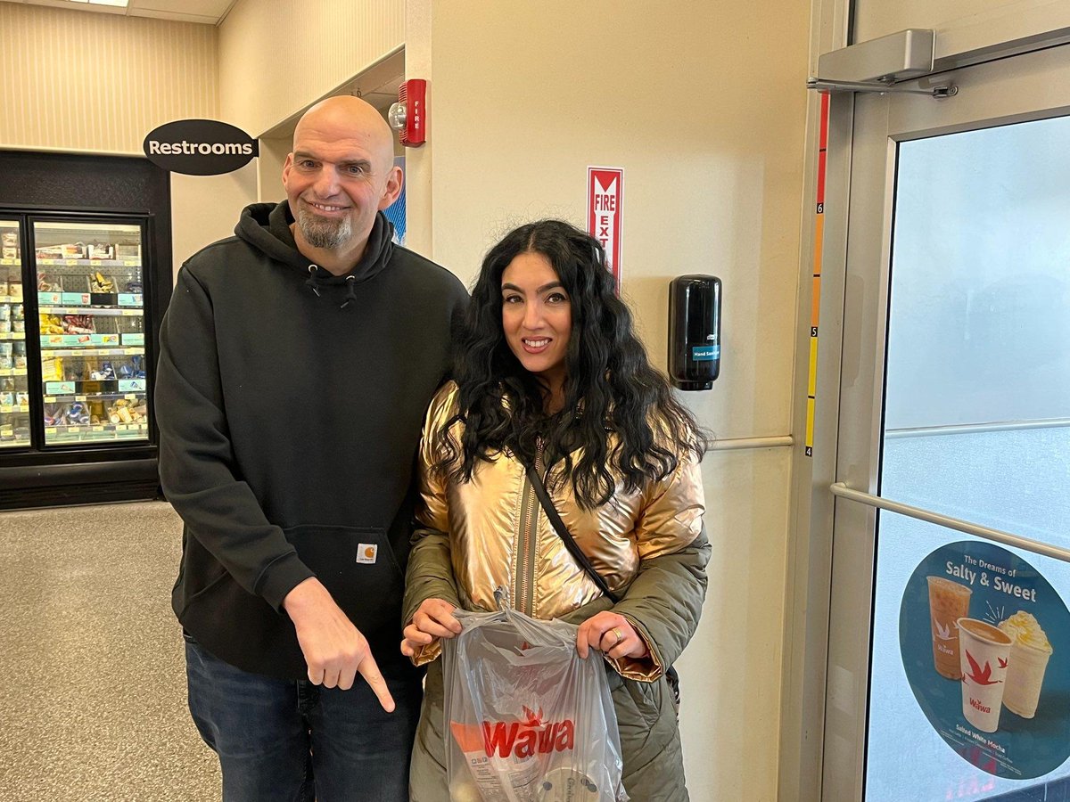 Already started reaching across the aisle while in Philly this weekend 🤫