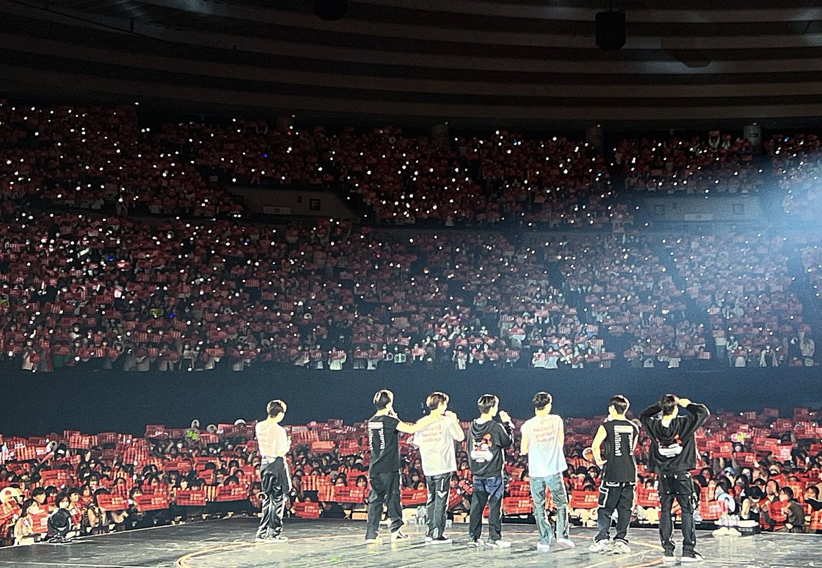 Yam_Jayed's tweet photo. D_133 #EveryJAYMessage
The stage(dome) is yours❤️‍🔥
You've been through so much &amp; you've come this far. Hope you can let everything out and just enjoy the moment🥺. We're here for you💪
#JONGSEONG #ENHYPEN_JAY 
#제이 #엔하이픈_제이 #ジェイ
@ENHYPEN @ENHYPEN_members #엔하이픈
©📸 https://t.co/4qt53i1Q2v