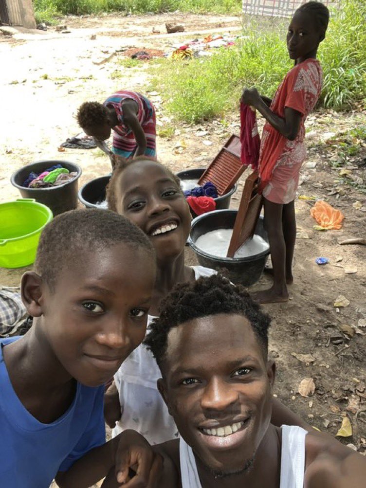 #fridaymorning I met this Comrade from #gamibia in #Africa for the geographically challenged, he's got siblings he has to take care of and no income. Y'all could kindly #help    <a href="/FundExposure/">FundExposure</a> <a href="/The_Pale_H0rse/">The_Pale_H0rse☭ Gazafunds.com</a> @JoshuaPHilll <a href="/Fund4YourCause/">Funds for Your Cause</a> <a href="/rtItBot/">Retweets #rtitbot tweets!</a> <a href="/Rapid__RTs/">Rapid Retweets</a> <a href="/OwlRetweets/">Owl Retweets</a> #1u