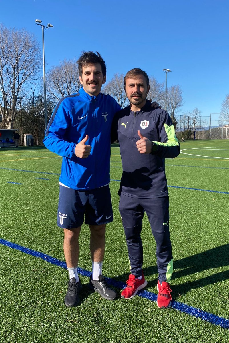 Mañana diferente y preparando retos con nuestros amigos de #TikiTakaBcn y con <a href="/jacoboliencres/">Jacobo Liencres</a>, jugador de la <a href="/KingsLeague/">Kings League Spain</a>. ¿Qué retos nos habrán preparado? 🔝⚽️😍 #B1Family <a href="/erik_be/">Eric Bertran Fustier</a> <a href="/fortuny7/">Marc Fortuny Muñoz</a>
