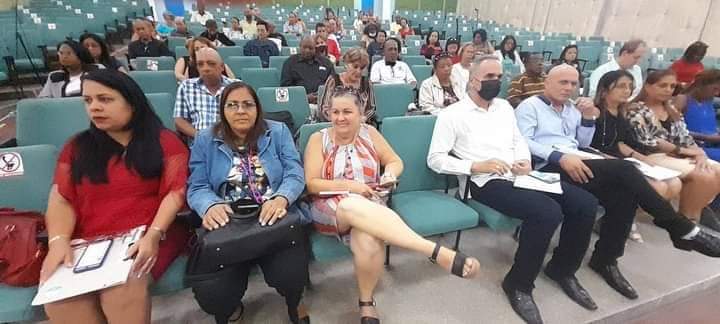 MGarciaCespedes's tweet photo. Balance del trabajo del año 2022 realizado por la Universidad de Ciencias Médicas dónde se profundizó entre otros temas en  la Gestión de la Ciencia y la Innovación en la solución de los principales problemas de salud del territorio.
#SantiagodeCuba
#MINSAPCuba
@japortalmiranda https://t.co/rE8yRv7zoA