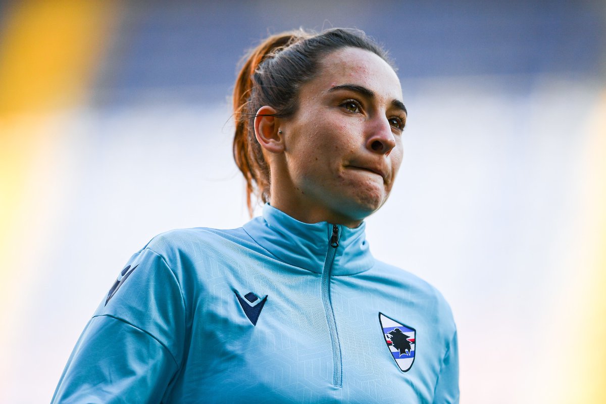 𝗧𝗘𝗦𝗧𝗔 𝗕𝗔𝗦𝗦𝗔 𝗘 𝗣𝗘𝗗𝗔𝗟𝗔𝗥𝗘.

⚽ Sampdoria - Milan
⏰ Sabato 21 Gennaio h12.30
🏟️ Campo Sportivo Tre Campanili

𝗙𝗼𝗿𝘇𝗮 𝗦𝗮𝗺𝗽 🔥

#SampdoriaWomen #SerieAFemminile #TP44 #PlaySmiling