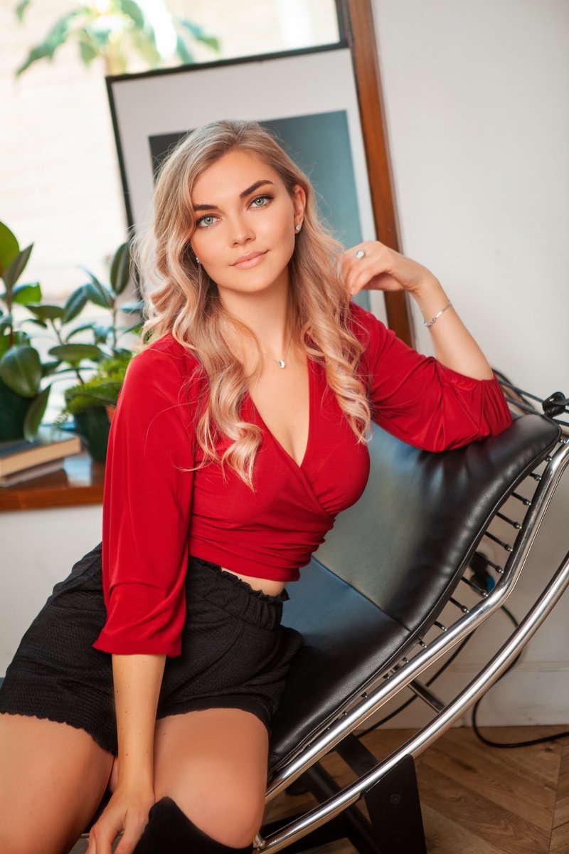 Anna’s wants someone who can make her feel like the only woman in the world 💖

Connect With Her Today! linktr.ee/dateinternatio…

#russiangirlsgram #lookingforlove #foreverdate #singlewomen #datinglife