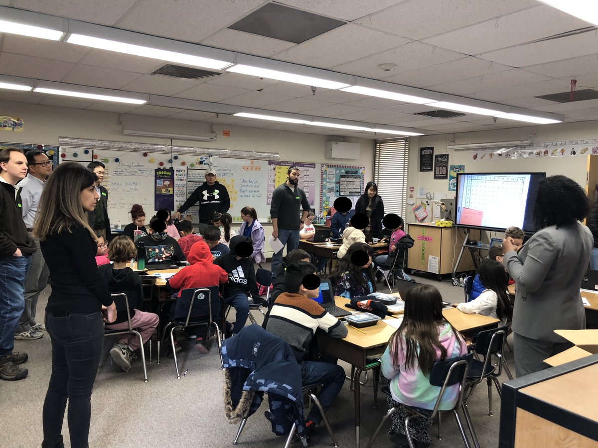 ComancheCubs's tweet photo. 3rd graders engage in hands on learning: Low-cost, Efficient Wireless Intelligent Sensor (LEWIS) workshop. Students fabricated the LEWIS's, watched a live demonstration, and rode the Rail-Runner to graph the ride using the sensor! @APSLZ4 @ABQschools https://t.co/5Jz2GdINSj