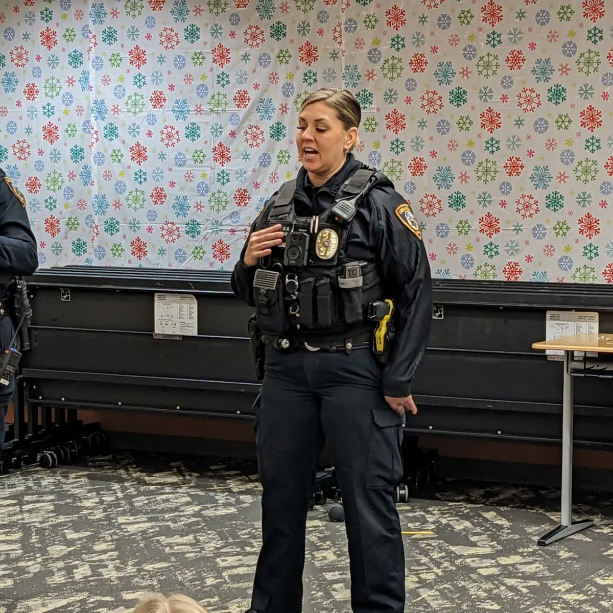 laurie_heisel's tweet photo. A BIG thank you to our SRO, Officer Gaines and Officer Raniag for speaking to our Pathways classes about their career in law enforcement.  
@TheCreekMCMS 
@LenexaPolice 
#232connect https://t.co/HyffNGCHPa