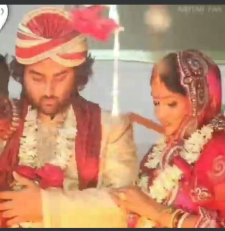 SohanSural's tweet photo. Happy anniversary to both of you 💝💝 https://t.co/RbGXra1JfP
