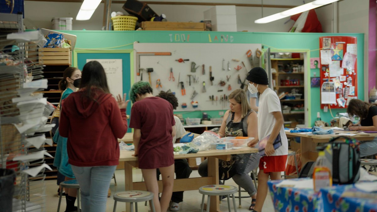 Understand the Roeper difference in person at our Roeper Lower School (Preschool through 5th Grade) Campus Tour or the Roeper Middle and Upper School Campus Tour on February 3. 

Sessions are separate and begin at 9 am. Register here bit.ly/3XcNZbH

#TheRoeperSchool