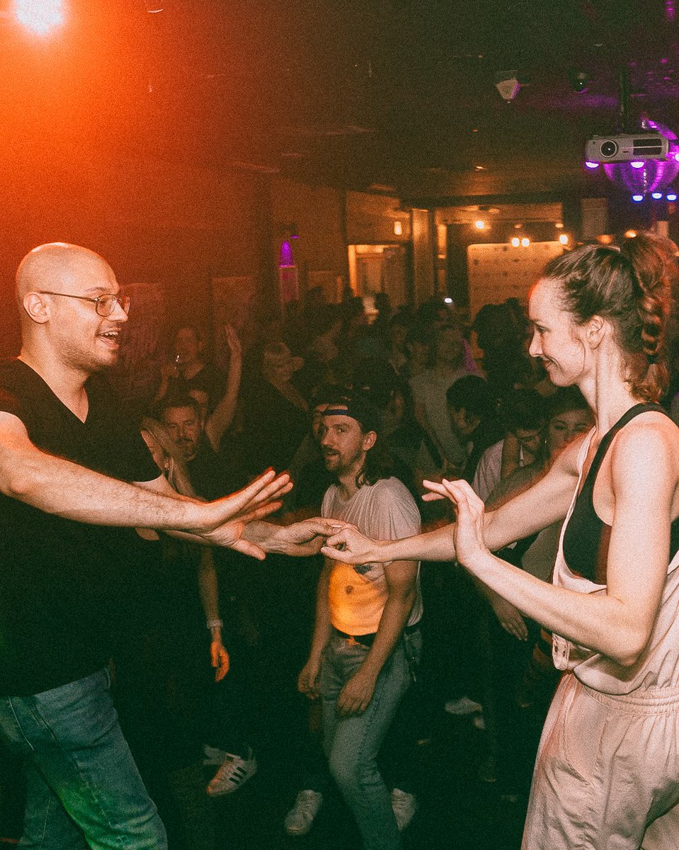 Tom grabbed some pics from the last Nothin' Butt 90s back in November. 

DJs Hunnicutt, Co-op, and LAMBO are back at it tomorrow night, this time playing all your fav stuff from the 2000s. 

Party starts at 10PM. 
18+ (with valid ID)

thegoodwill.ca/photos/novembe…