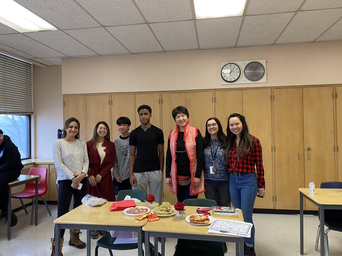 MChang_TDSB's tweet photo. Happy Lunar New Year to those who celebrate! Much fun with international and ESL students at York Memorial CI today @j_franchi15 @studyTDSB #internationaleducation #studyTDSB https://t.co/qFZOp2Tsfo
