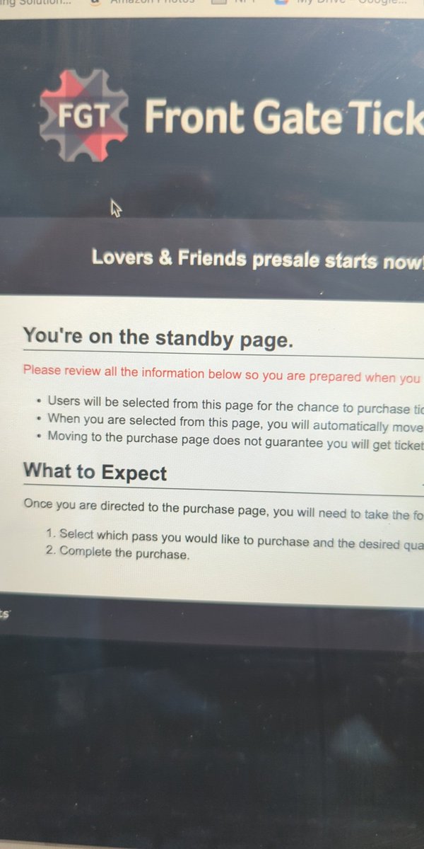 cassandraLclark's tweet photo. LET ME IN ALREADY
#loversandfriends https://t.co/utXxyLfRo8