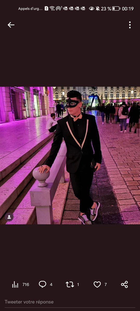 noahismaeldz's tweet photo. Hey tweeter Qui vient 😜🥒🍆 #moncul #gayhot #rebeuxgay #mabite #bottom https://t.co/wcb5m63fvU