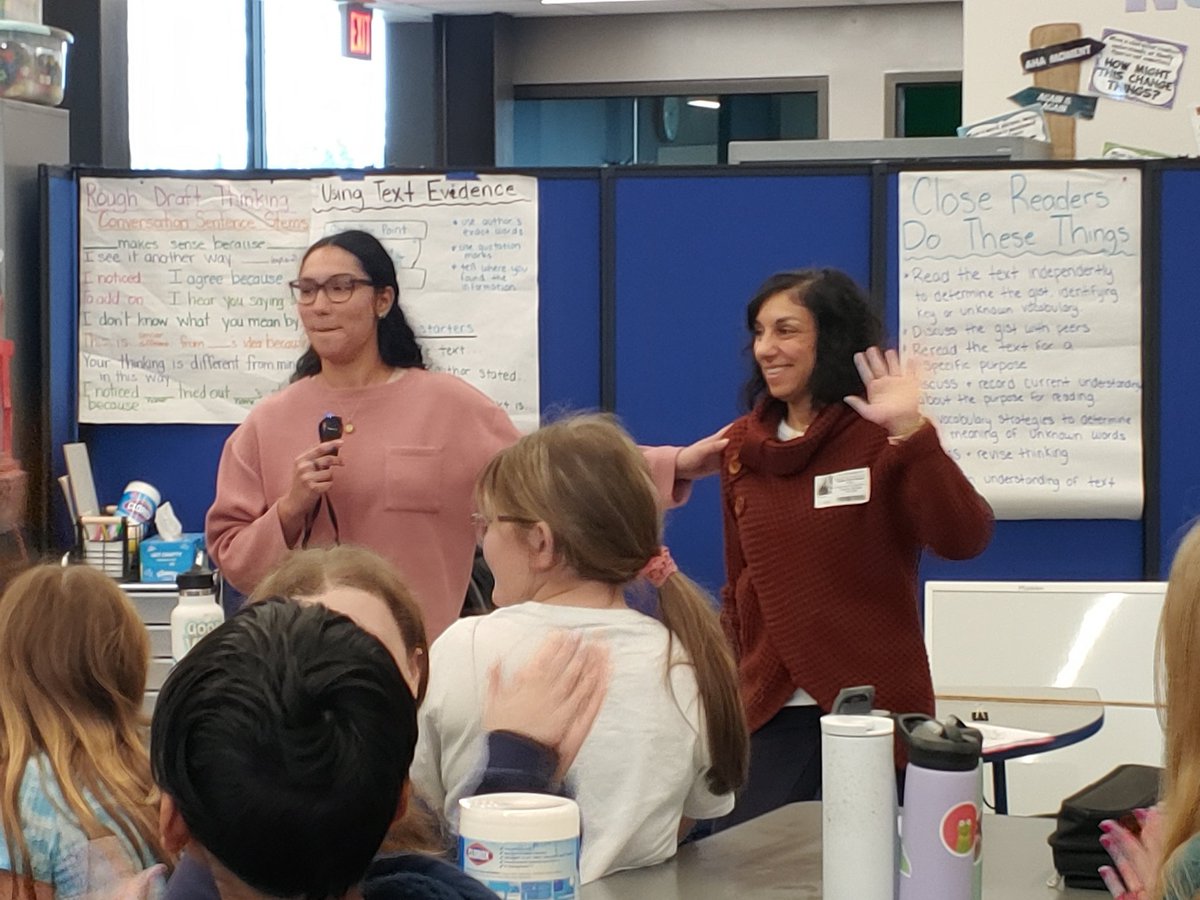 MaddenTCS's tweet photo. Miss Cerrato's Mom came in for a visit and to teach us some Spanish! @_sofiacerrato https://t.co/VePk2ISMbz
