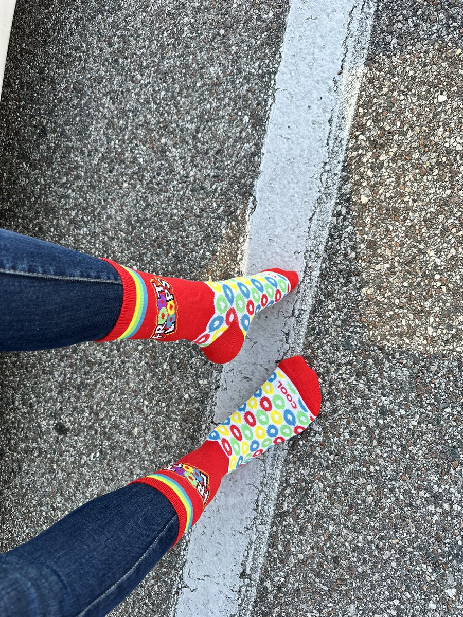 Alejandra castillo (@ac9831castillo) on Twitter photo Love my socks, breakfast or dinner can’t go wrong 😜🤪#sillysocksfriday <a href="/SoutheastIHX/">Southeast Hustlers IHX 👑🔆</a> Love my socks, breakfast or dinner can’t go wrong 😜🤪#sillysocksfriday <a href="/SoutheastIHX/">Southeast Hustlers IHX 👑🔆</a>