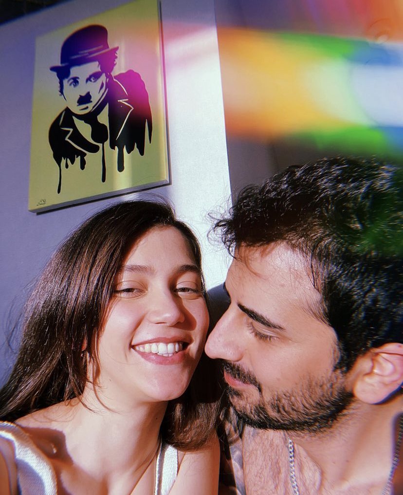 yildizlarkaadar's tweet photo. Nasıl da reel oldular ama hala inanamıyorum ben #ecoz https://t.co/M5yW5W7AI7