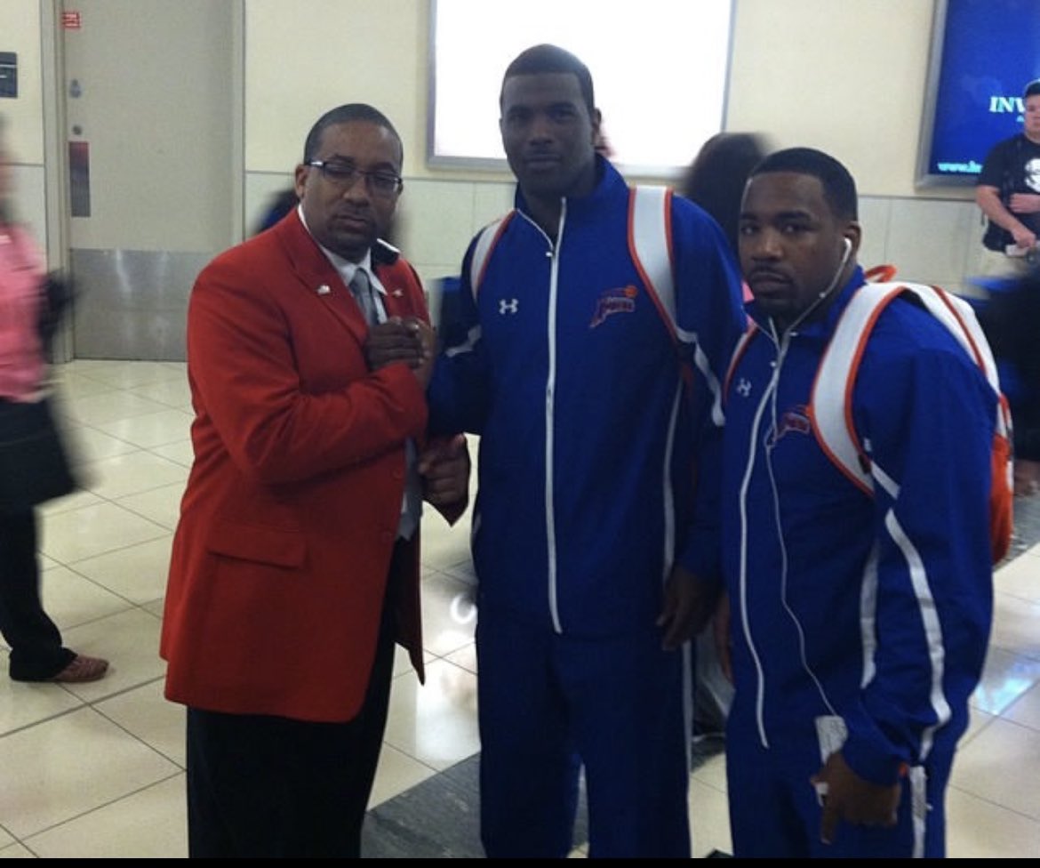 ATLXpress2016's tweet photo. Coaching with you was an honor E. You brought a level of intensity &amp; passion that was truly unmatched. Truly a dream come true. We love you. Fly high 🕊️🙏🏾  ALL WORK IS EASY WORK. https://t.co/txEcv82EIn