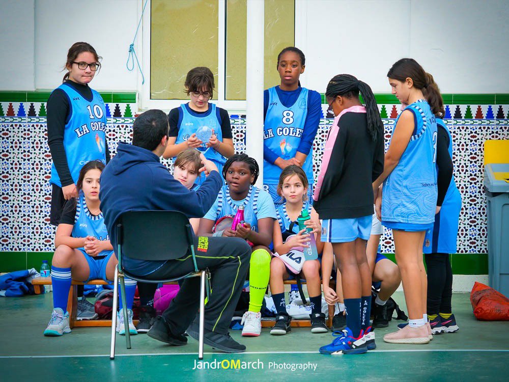 adecgoleta's tweet photo. 📌 RESULTADOS | Liga @FAB_Malaga | J7ª | Fase Previa🥇

☺️ Mini’1213 Femenino 7️⃣3️⃣ - 4️⃣0️⃣ @EBGMALAGA’13

Hemos disfrutado mucho con las chicas en la tarde de hoy donde no ha faltado la entrega y el compromiso de todas. Gran trabajo‼️

#SomosTUequipo💙
#vamosgoleta🏀 https://t.co/TMF7Autpl7