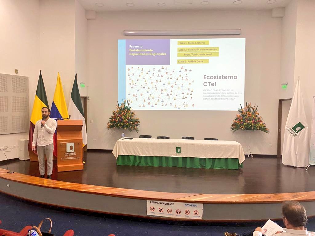 ColombiaOEI's tweet photo. 🔴 A esta hora desde #Armenia la #OEI socializa con los 33 CODECTIS el mapeo de 1.300 actores del ecosistema CTeI de Colombia. Desde hoy iniciamos la etapa 2 de validación de información. Clic aquí https://t.co/R146Qk2QaG #CITDConecta #CentroInnovaciónOEI #CooperaciónParaInnovar https://t.co/7aLGGKKCpb