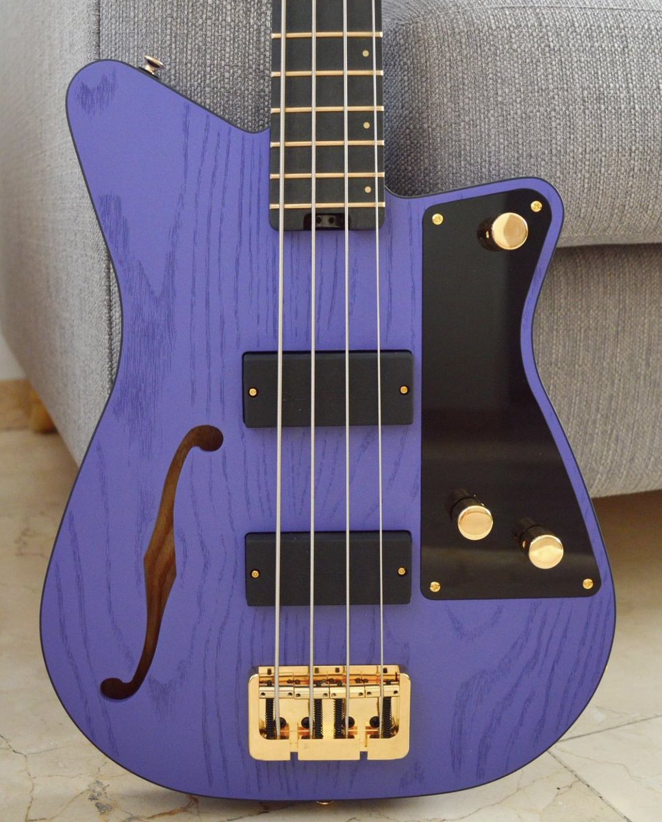 RichliteFretbrd's tweet photo. Check out this Paragram Guitars 30” short-scale Agave Bass in stardust purple!

Details:
Bartolini Pickups
Hipshot Bridge 
EVO Gold Frets
Walnut Neck
Richlite Black Diamond Fretboard

#makeitwithpaper 
#richlitefretboard
#paragramguitars
#bartolinipickups 
#hipshotproducts https://t.co/70oMdZPw7j