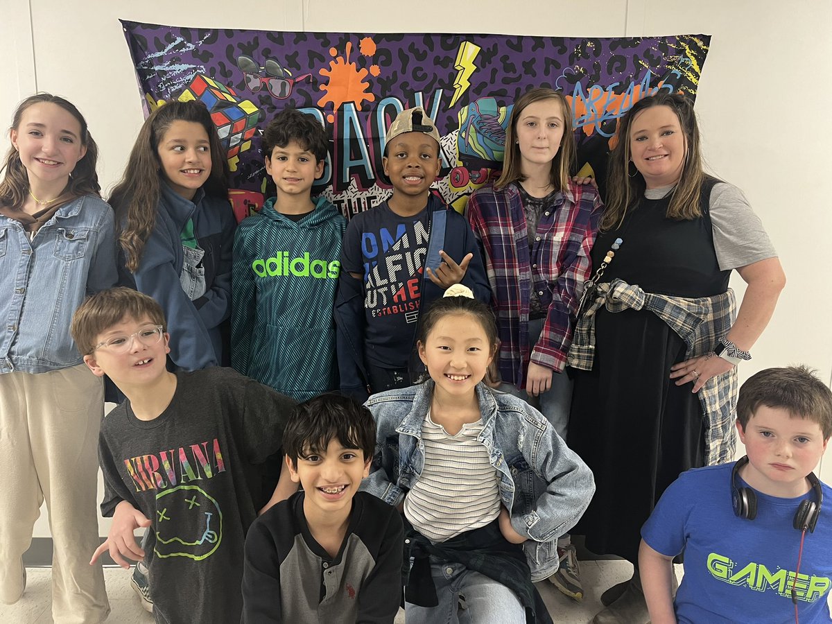 90s day with this cool crew 😎 <a href="/OldHundredES/">Old Hundred Elementary School</a>