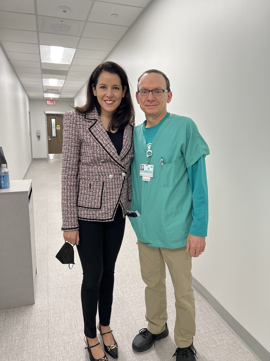 MVGutierrezMD's tweet photo. Gave a Visiting Professorship at the new David L. Conlan Rehabilitation Center @carolinasrehab1 
I discussed Health Disparities in PM&amp;R, phenol neurolysis, &amp; #LongCOVID. It was also amazing to see my prior trainees turned amazing Brain Injury attendings @SimaADesaiMD &amp; @ndarji102 https://t.co/hlWwM6NVyZ