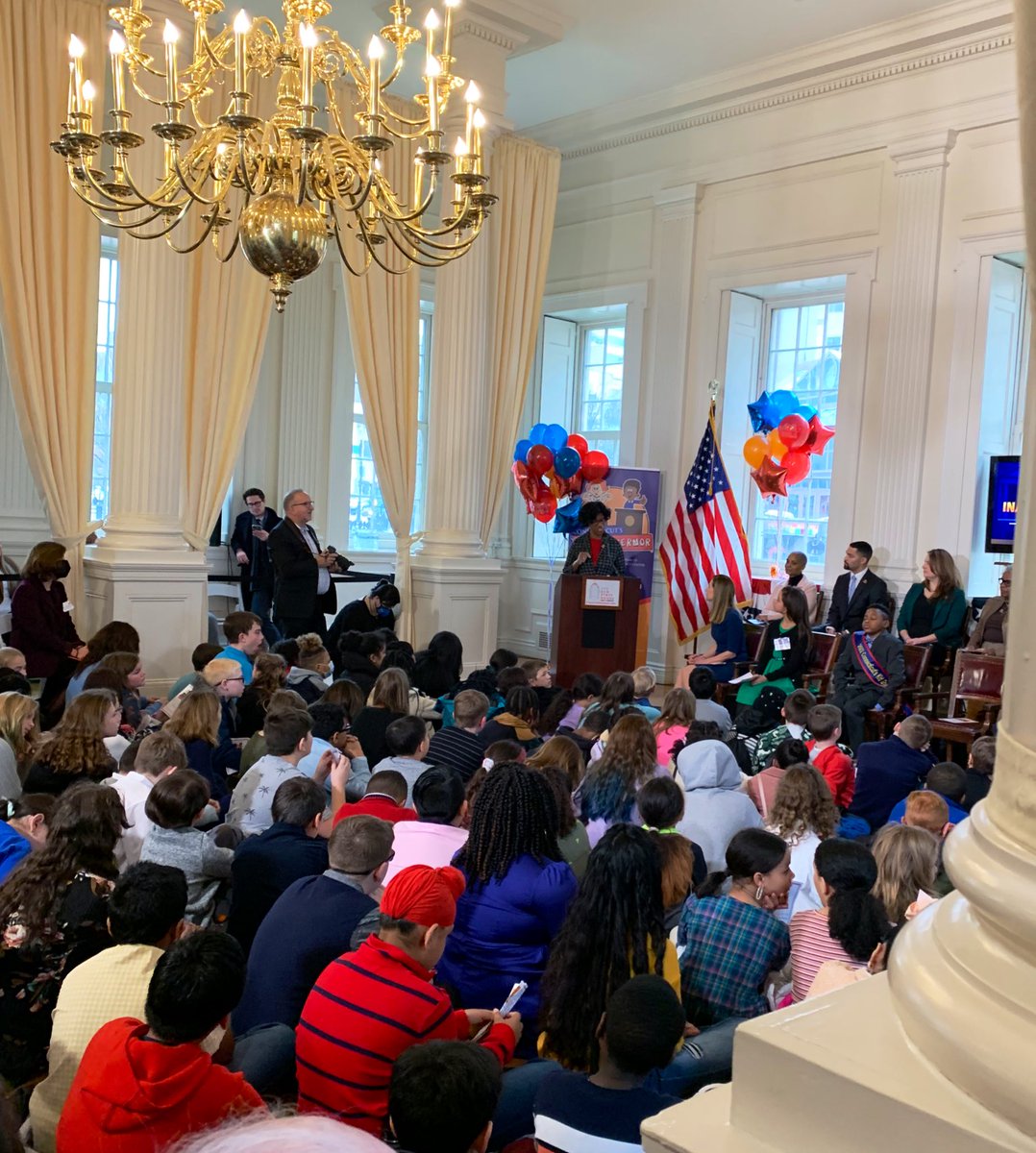 🎉Congratulations to CT’s new Kid Governor Ellie Mendez who was sworn in today with much fanfare! We look forward to seeing the implementation of her platform addressing anxiety and depression.