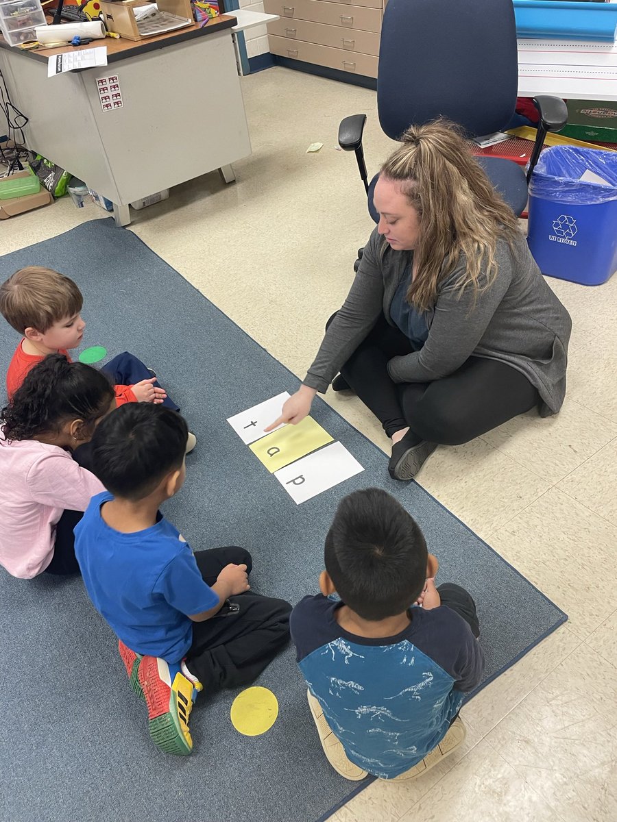 Love seeing SoR come to life in Mrs.Widerman’s kindergarten class. Students were practicing their letter sounds and blending. #structuredliteracy #explicitinstruction