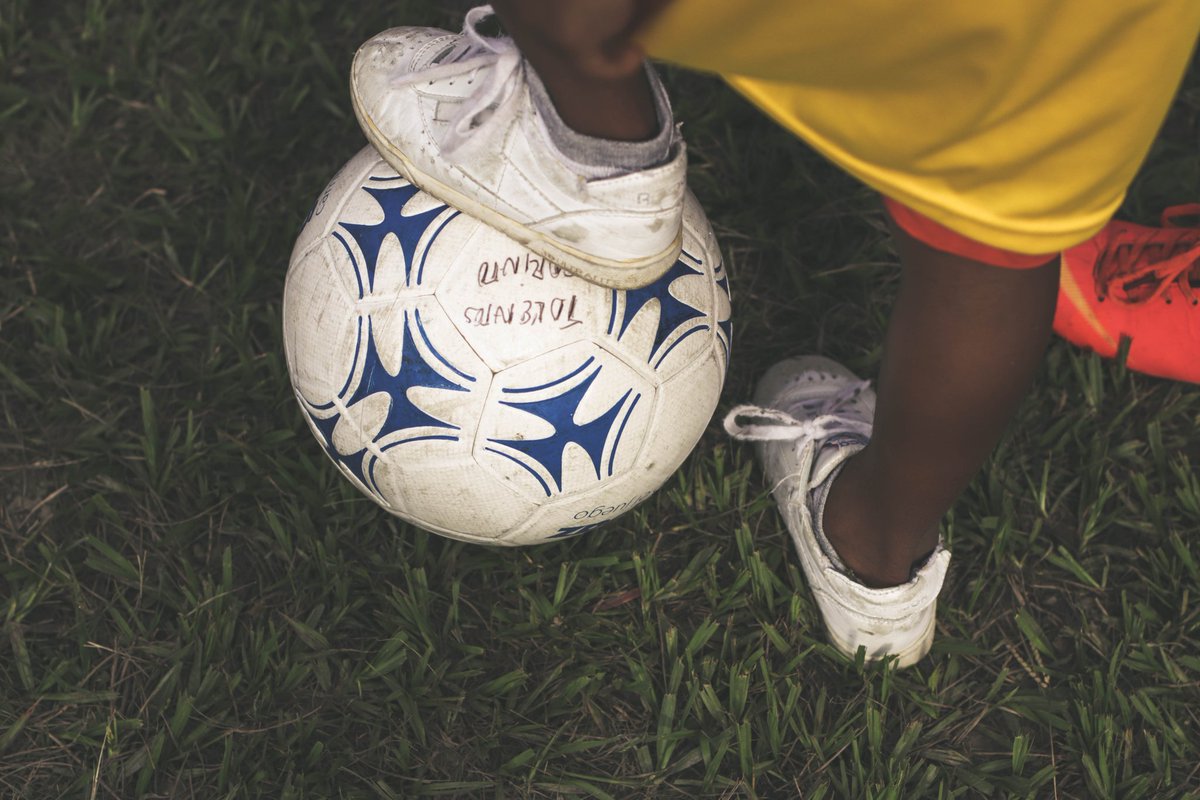 FSC_COL's tweet photo. Este año continuaremos con nuestra labor de construir oportunidades de vida a través del fútbol. 🫱🏼‍🫲🏽⚽ 

¡Vamos a seguir goleando a la desigualdad!🥅💚 https://t.co/dFG5lDs8Fb