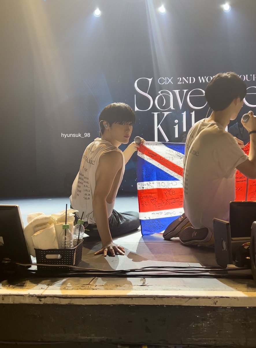 bunnnyoon's tweet photo. 잘했어요😍❤️ #윤현석 #현석 #cixinlondon https://t.co/MKf4749DpD
