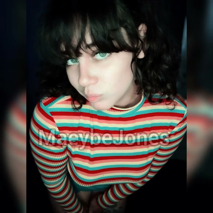 Boop 🥰 #cute #pigtails #greeneyes https://t.co/dCvrUabCjW