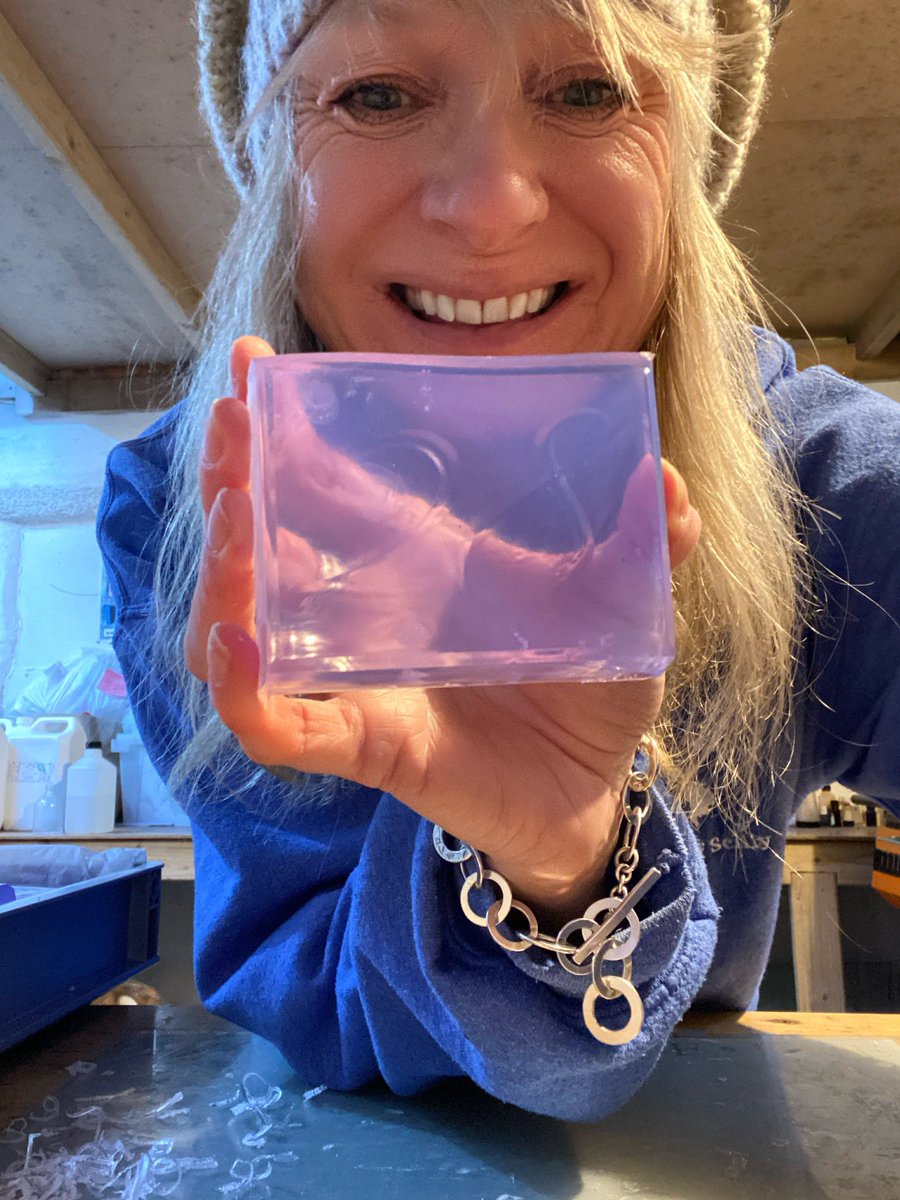 westward_farm's tweet image. Calming lavender soap making today 😍 Working on some little guest / travel soap sizes too . I’m quite pleased with how they’ve come out . They smell bloomin gorgeous!  Grown , distilled and made on our tiny island farm #islesofscilly #smallbatchsoap #lavender
