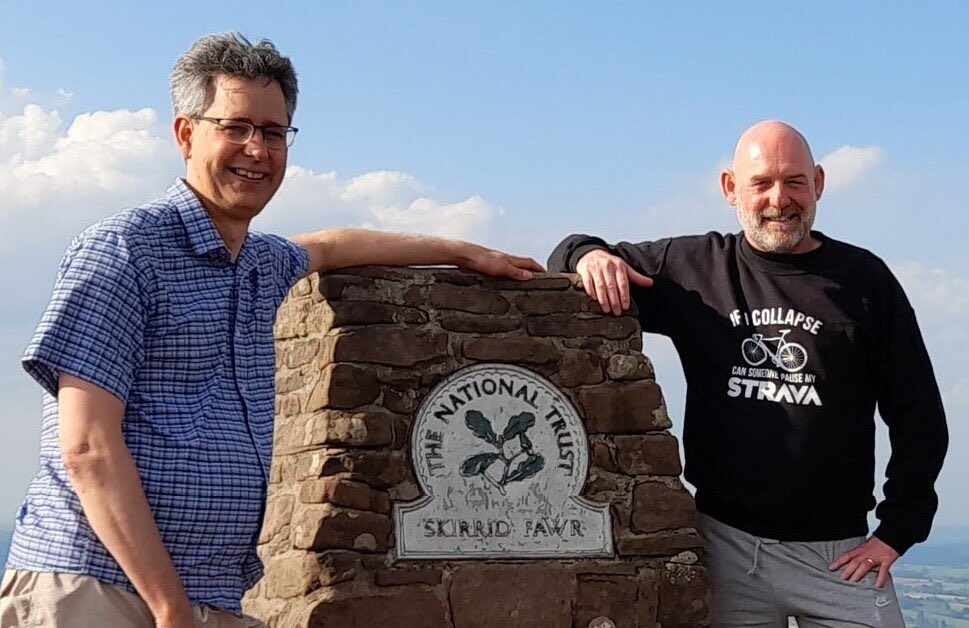 📢📢📢 NEWYDDION! 📢📢📢

Edrychwn ymlaen at groesawu <a href="/BarriMoc/">Tha Bazza ag ionnsachadh #Gàidhlig</a> a <a href="/MaurerMathias/">Mathias Maurer</a> i #rEDCymru. Credwn mai hyn fydd y cyflwyniadau cyntaf am addysgu Cymraeg gyda ResearchEd. Mae'r sibrydion am ymddangosiad Dafydd Iwan heb eu cadarnhau!