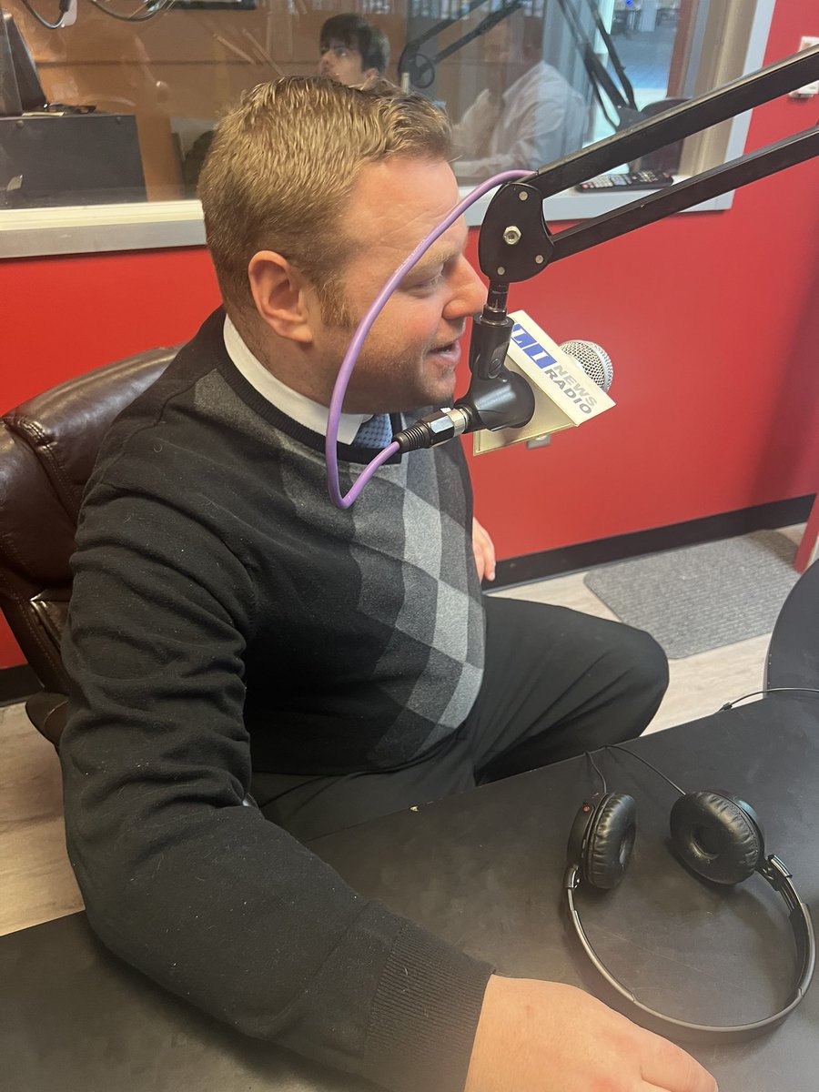 Going live with Assemblyman @Eflood29 now #LINewsRadio <a href="/linewsradio/">LI News Radio</a>