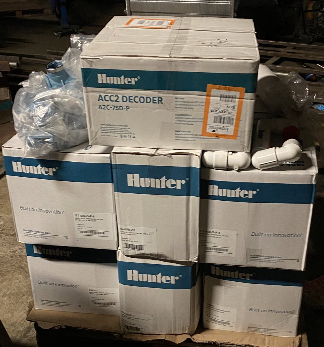 SolutionsMcc's tweet image. Delighted to start the installation of a new irrigation system at Cruit Island Golf Club. We will be installing 90mm and 63mm main lines over the next few weeks. @Cruitislandgre1 @CruitGolf @wezhenshaw85 @HunterGolf_UK