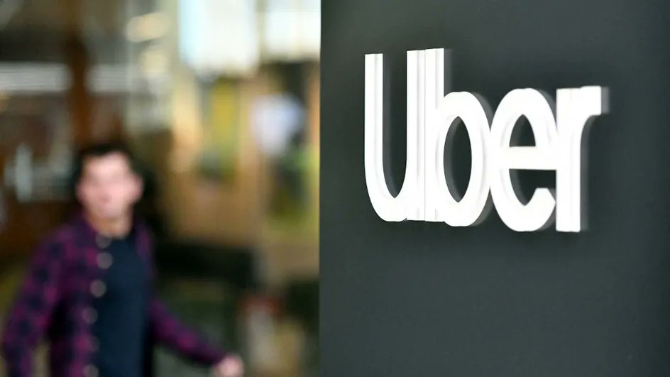 franceinfo's tweet photo. Uber condamné aux prud'hommes à verser près de 17 millions d'euros à 139 chauffeurs lyonnais

https://t.co/n2hS2wGZ7U https://t.co/DmGKo1hGGY