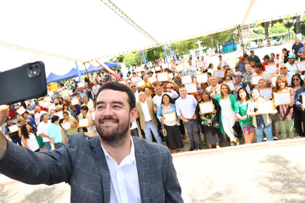 📌La Universidad Autónoma junto a <a href="/gorearaucania/">Gobierno de La Araucanía</a> realizaron entrega de fondos correspondiente al "Programa de Fortalecimiento Agroproductivo Zona de Rezago entre Los Andes y Nahuelbuta", en apoyo a 154 pequeños productores agrícolas.