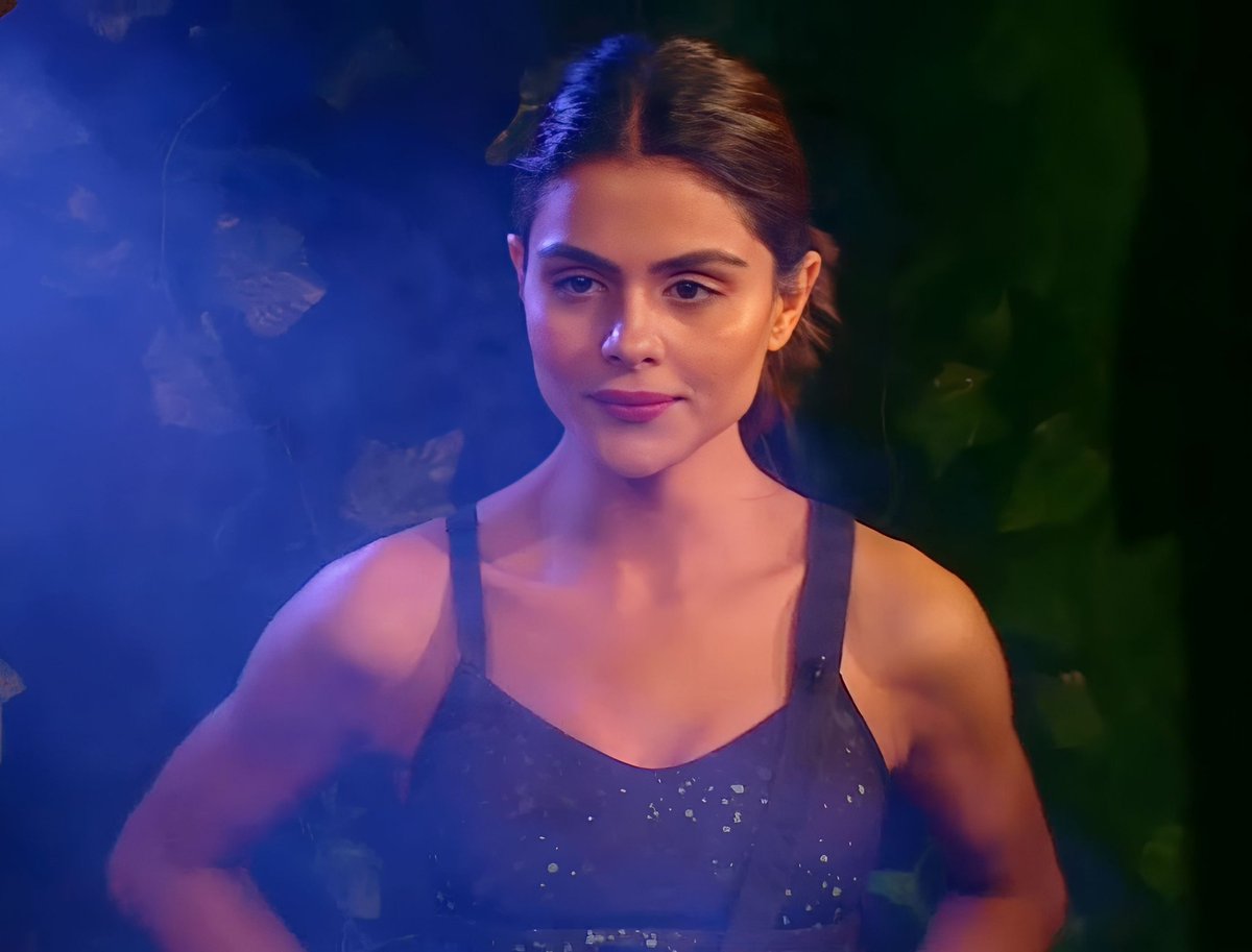 NeyooXd's tweet photo. Unpopular Opinion :

#PriyankaChaharChoudhary is running  the whole Show
#BBQueenPriyanka #PriyAnkit https://t.co/qVps5yb55K