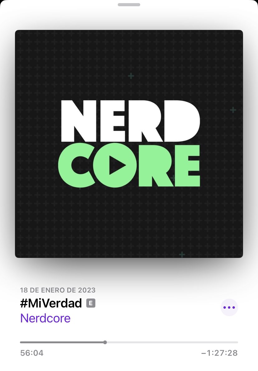 Vic_Tellez's tweet image. Mientras tanto yo me pongo al corriente mientras estamos en el tráfico #nerdcore #nerdcorepodcast