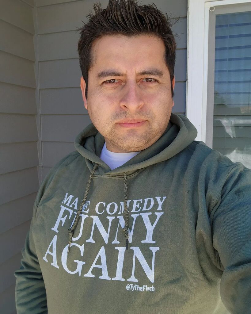 _AndresSegovia's tweet photo. Make Comedy Funny Again!
@tythefisch
#theandressegovia #tylerfischer #makecomedyfunnyagain https://t.co/5lr2024mda