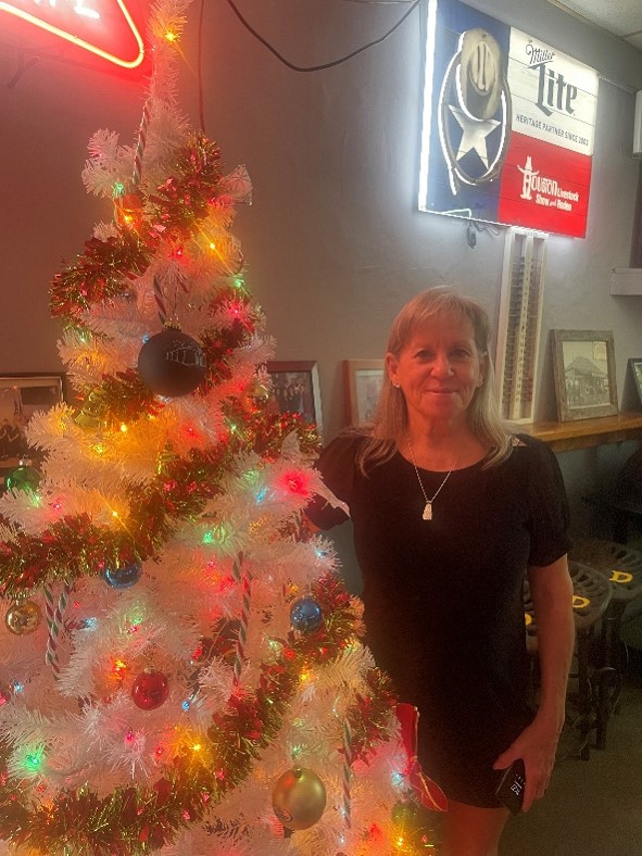 The Humble Beautification Committee honored Lloyd’s Bar in Humble with the 18th Annual Humble Christmas Ornament. Come stop by for a drink in our city’s oldest bar. 111 N Ave A, downtown Humble. The building is owned by Lloyd R. Long, son of the bar’s founder.